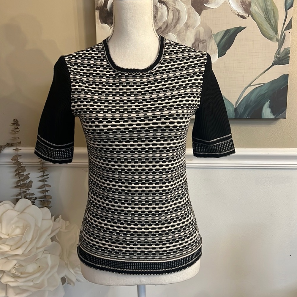 Tory Burch Navy & White Knotted Top Sz XS